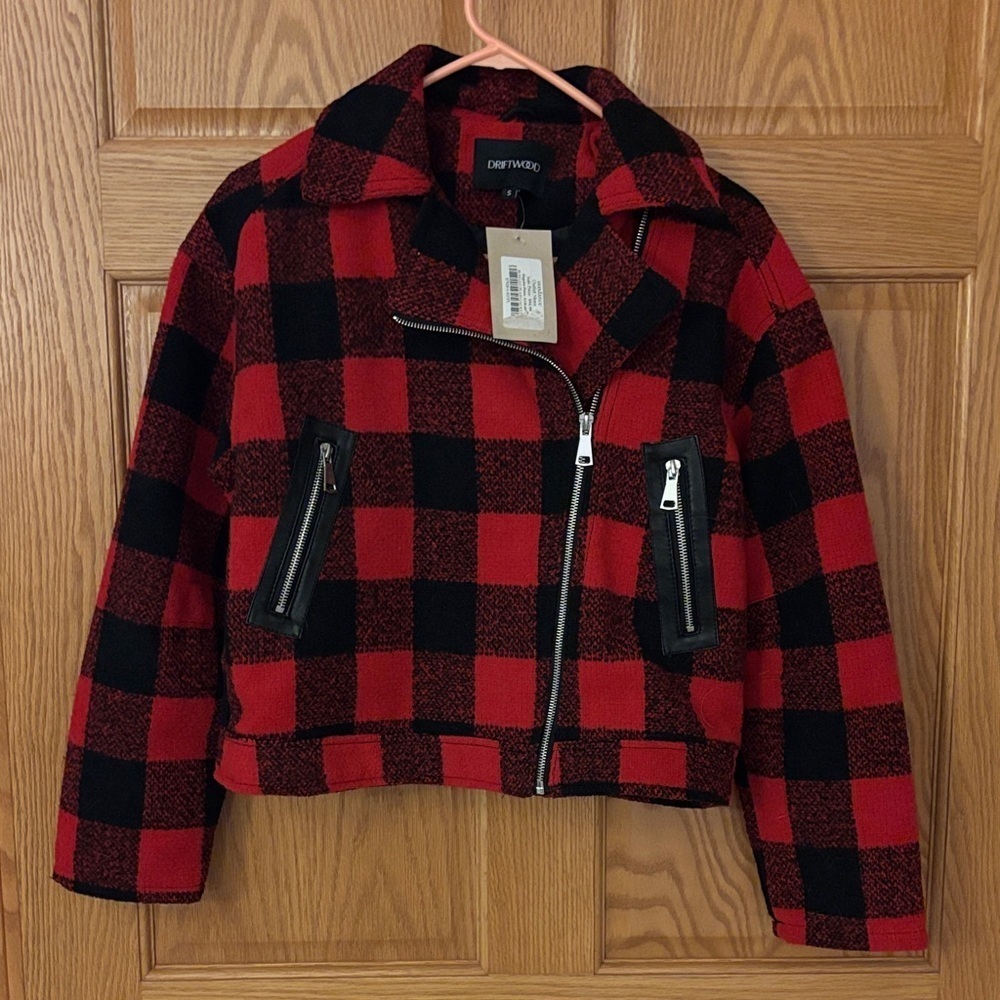 NWT DRIFTWOOD Red and Black Checkered Jacket Buffalo